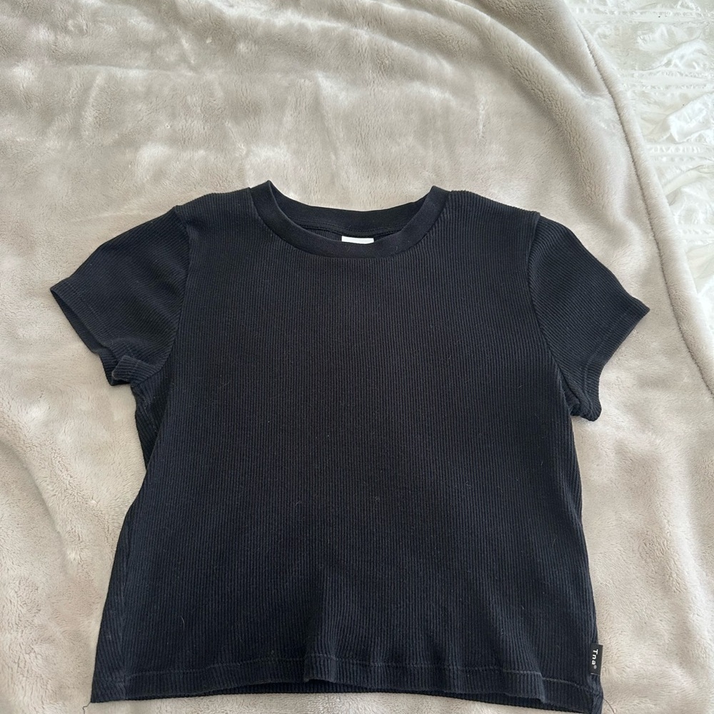 Aritzia TNA Black Top